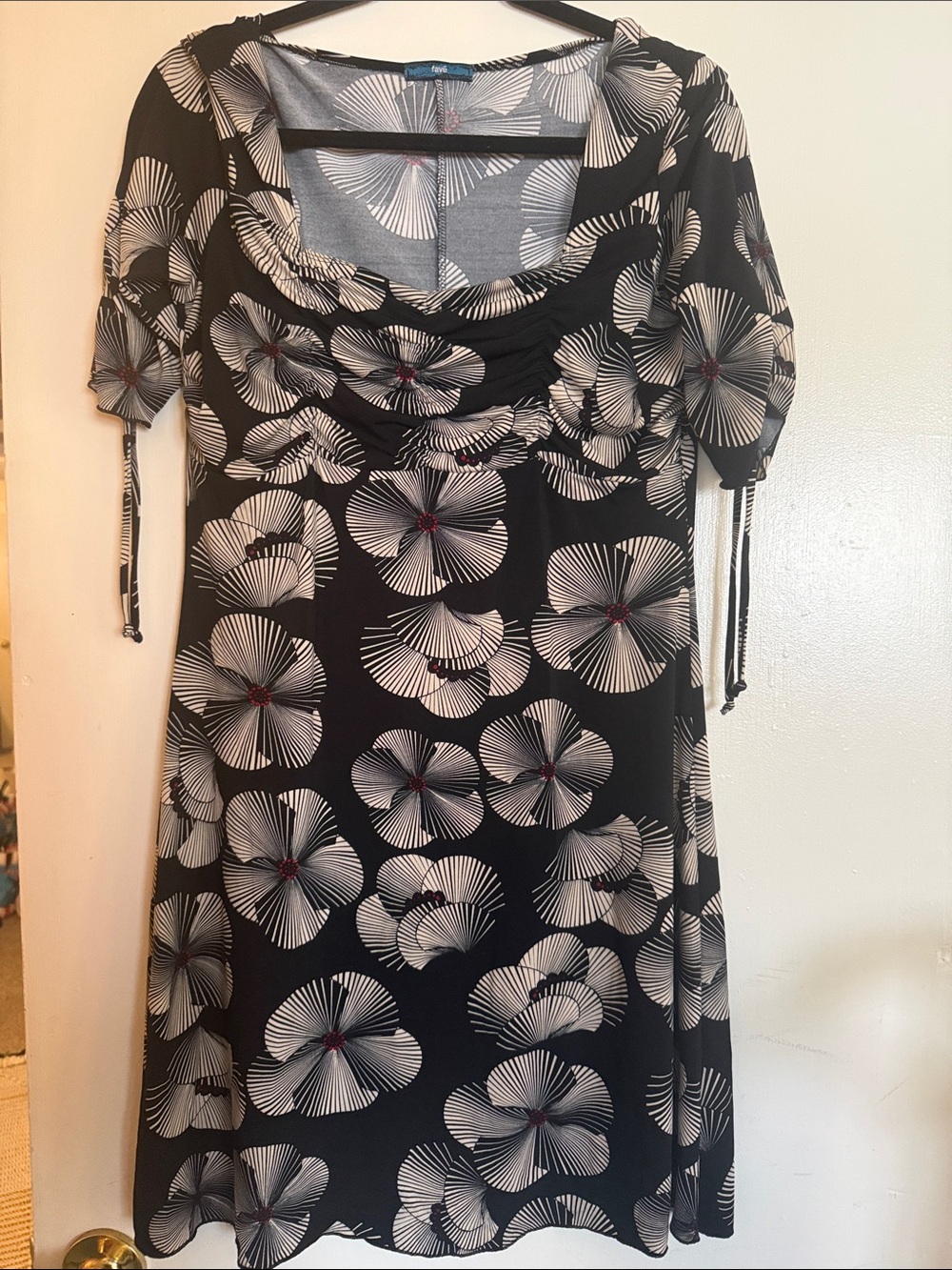 Y2K Black Floral Print Women's Dress with Short Sleeves